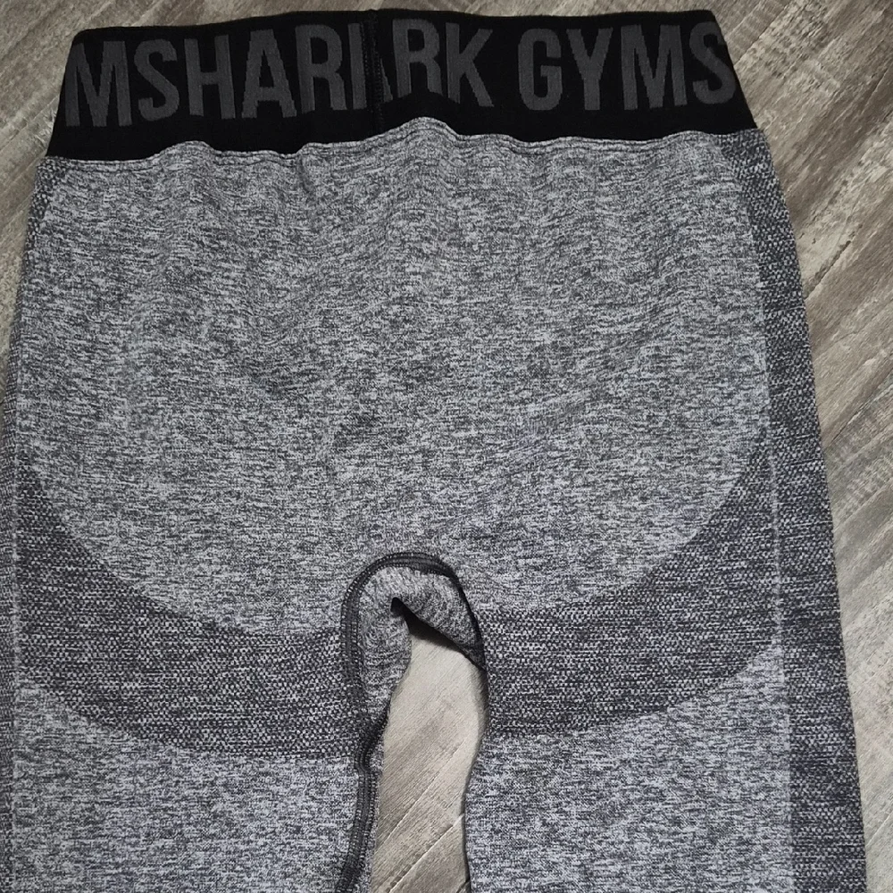 Gymshark Heather Gray Leggings - Picture 5 of 6
